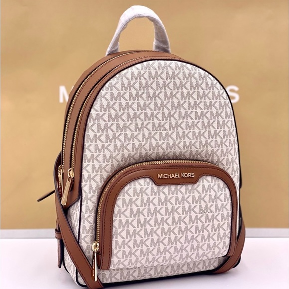MICHAEL KORS JAYCEE MEDIUM
BACKPACK VANILLA - Picture 1 of 14
